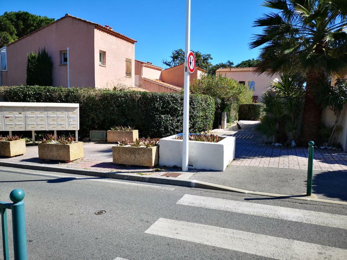 Appartement Sainte-Maxime, plage de la Nartelle Extérieur photo